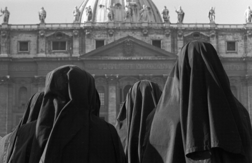 Three nuns on Saint Peters square